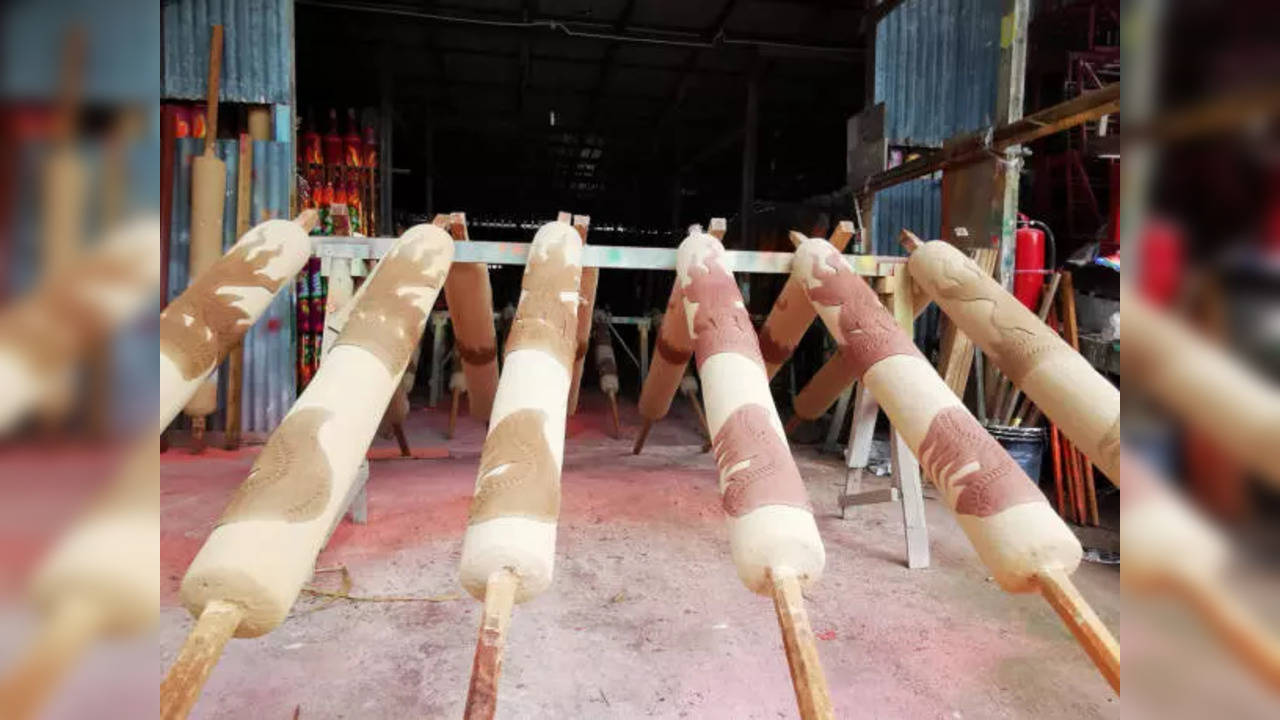 Huge Incense Stick being prepared for Ram Temple