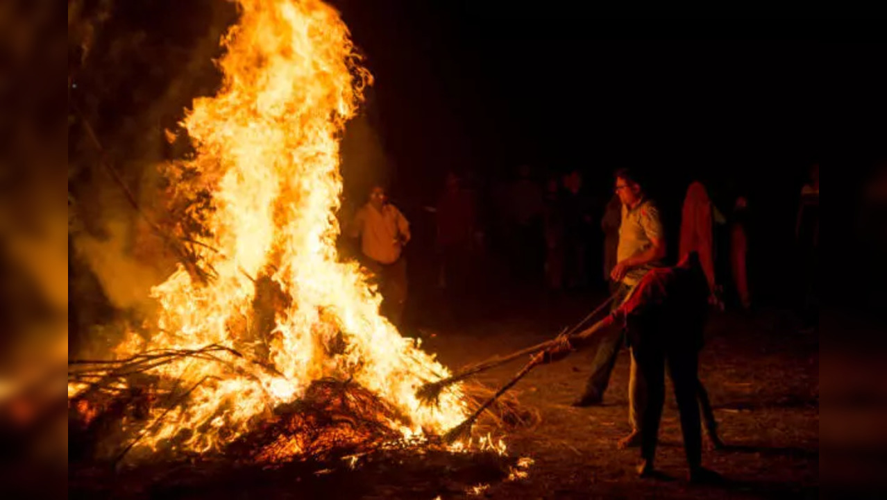 What is the significance of Lohri Bonfire