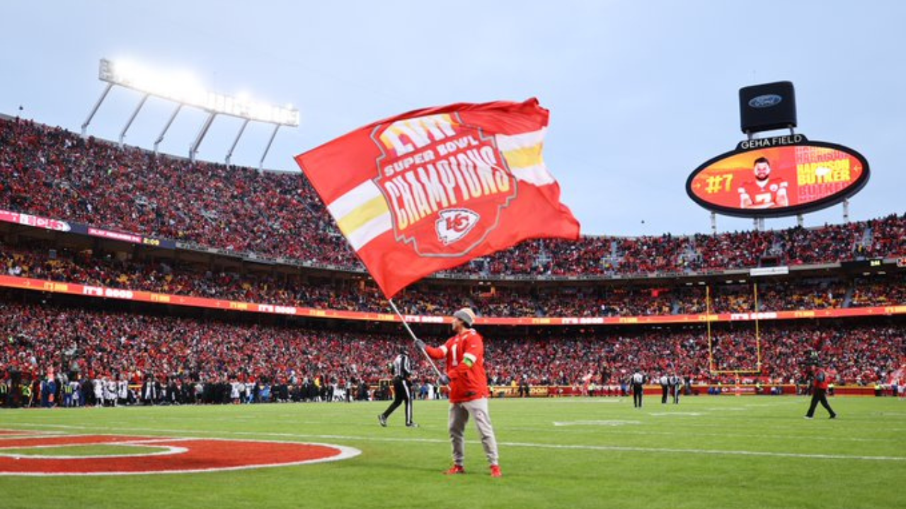 Kansas City Chiefs vs Miami Dolphins NFL playoff game