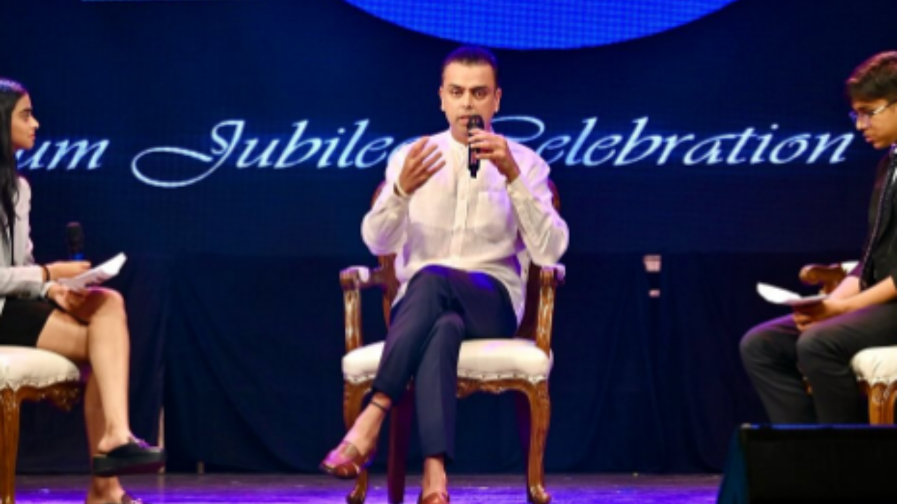 MIlind Deora