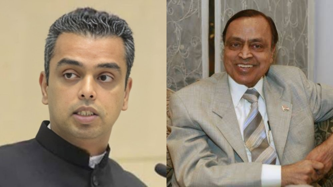 Milind Deora Quits Congress