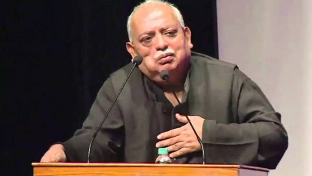 Munawwar Rana Shayari On Maa