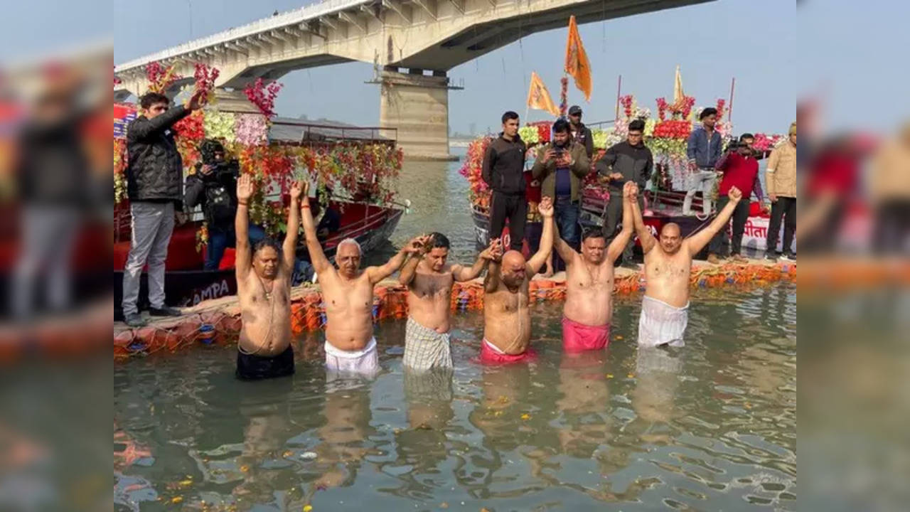 ​UP Congress Leaders Take Dip In Saryu River In Ayodhya