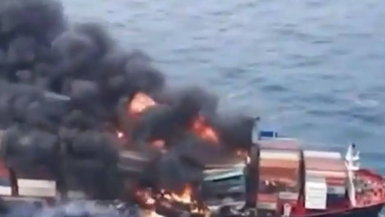 Fact Check: 2021 Video Wrongly Circulated As Current Houthi Attack On US Ship Near Yemen