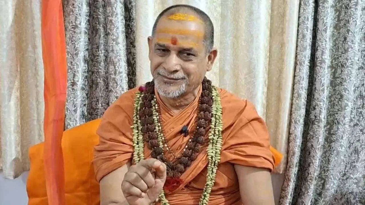 shankaracharya jagadguru sadanand saraswati