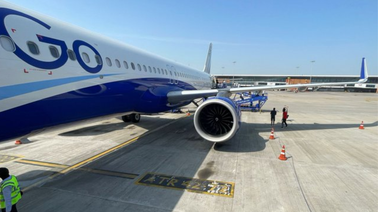 As IndiGo Faces Backlash Over Flight Delays; Man's Appreciation Post: 'Cookies, Nuts'