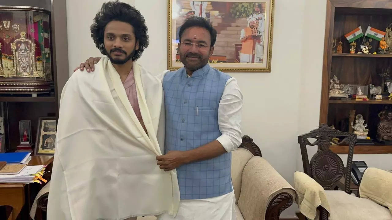 Union Minister G Kishan Reddy Meets HanuMan Star Teja Sajja Ahead of Ayodhya Ram Temple Inauguration