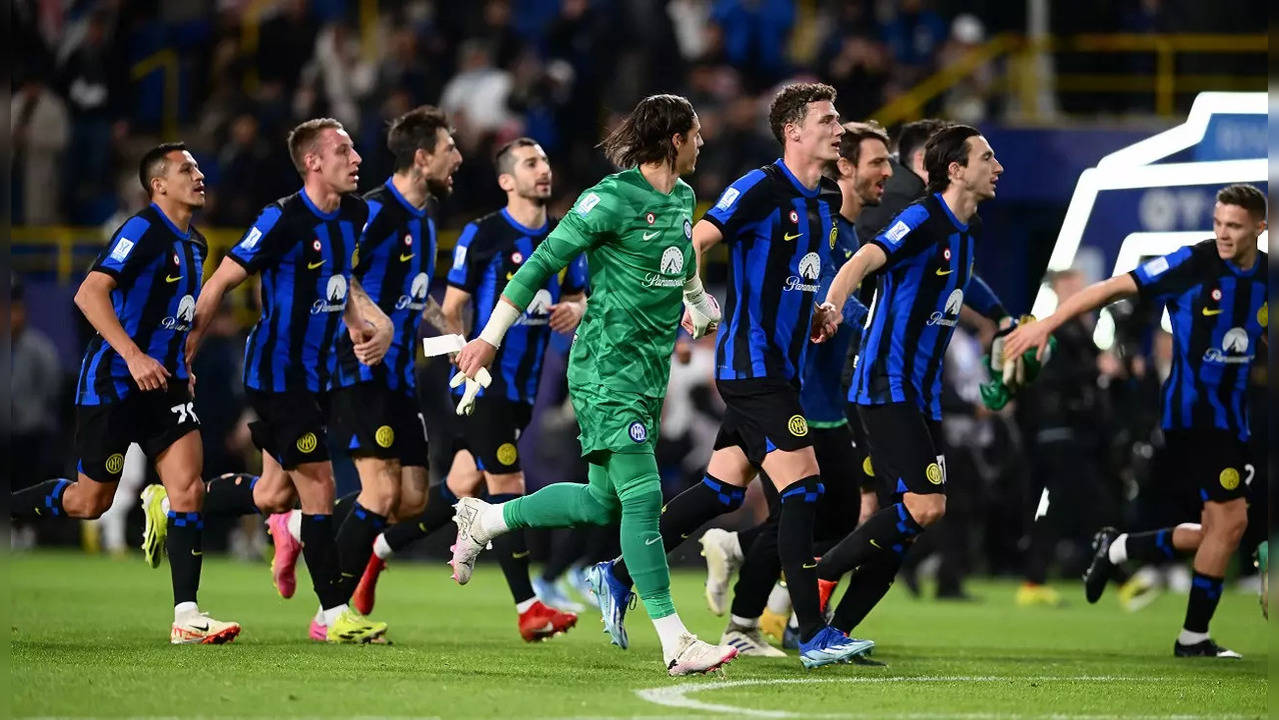 Inter Milan: Inter Milan Beat Lazio 3-0 In Italian Super Cup Final ...