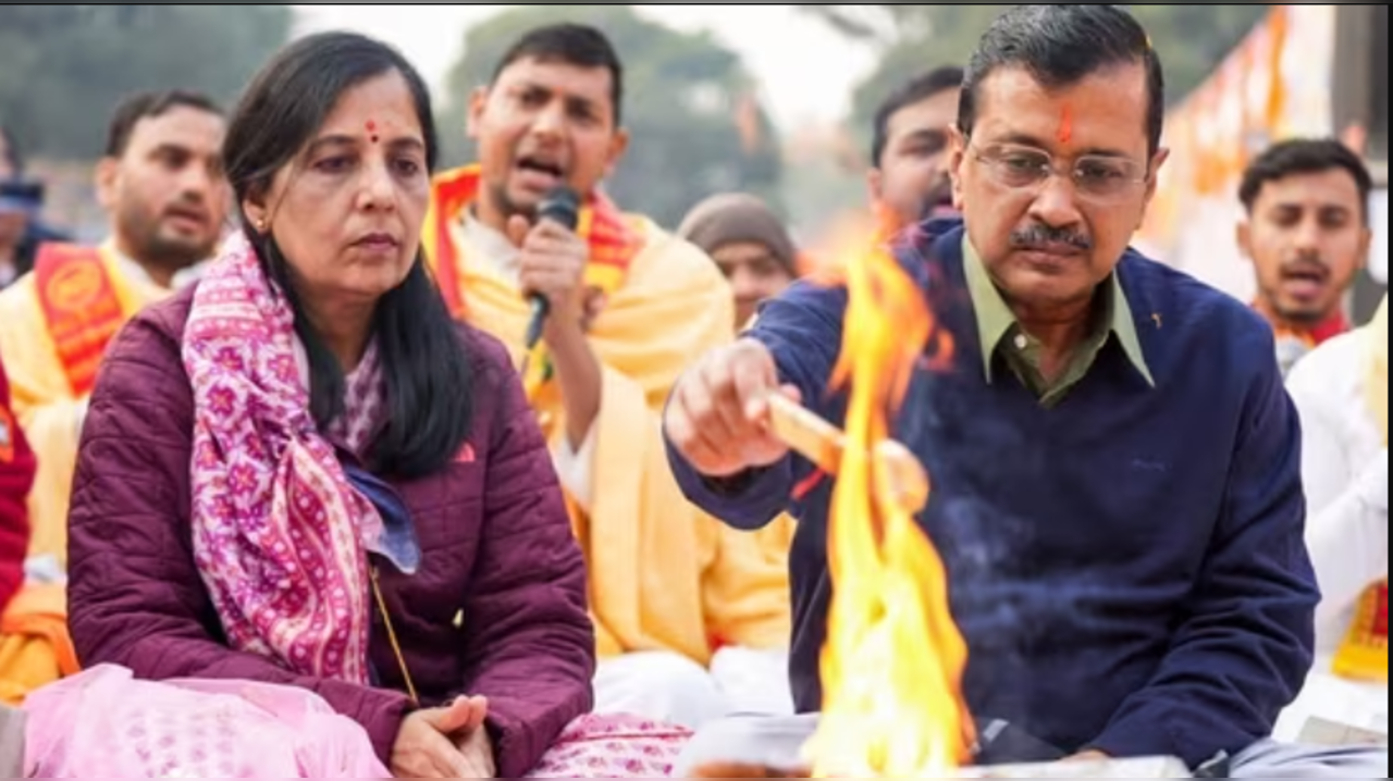 Arvind Kejriwal Attends Sundar Kand Recitation With His Wife