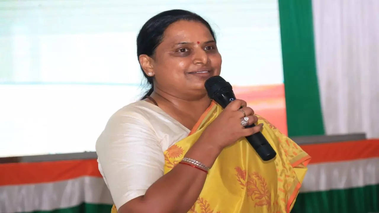 congress leader Usha Naidu