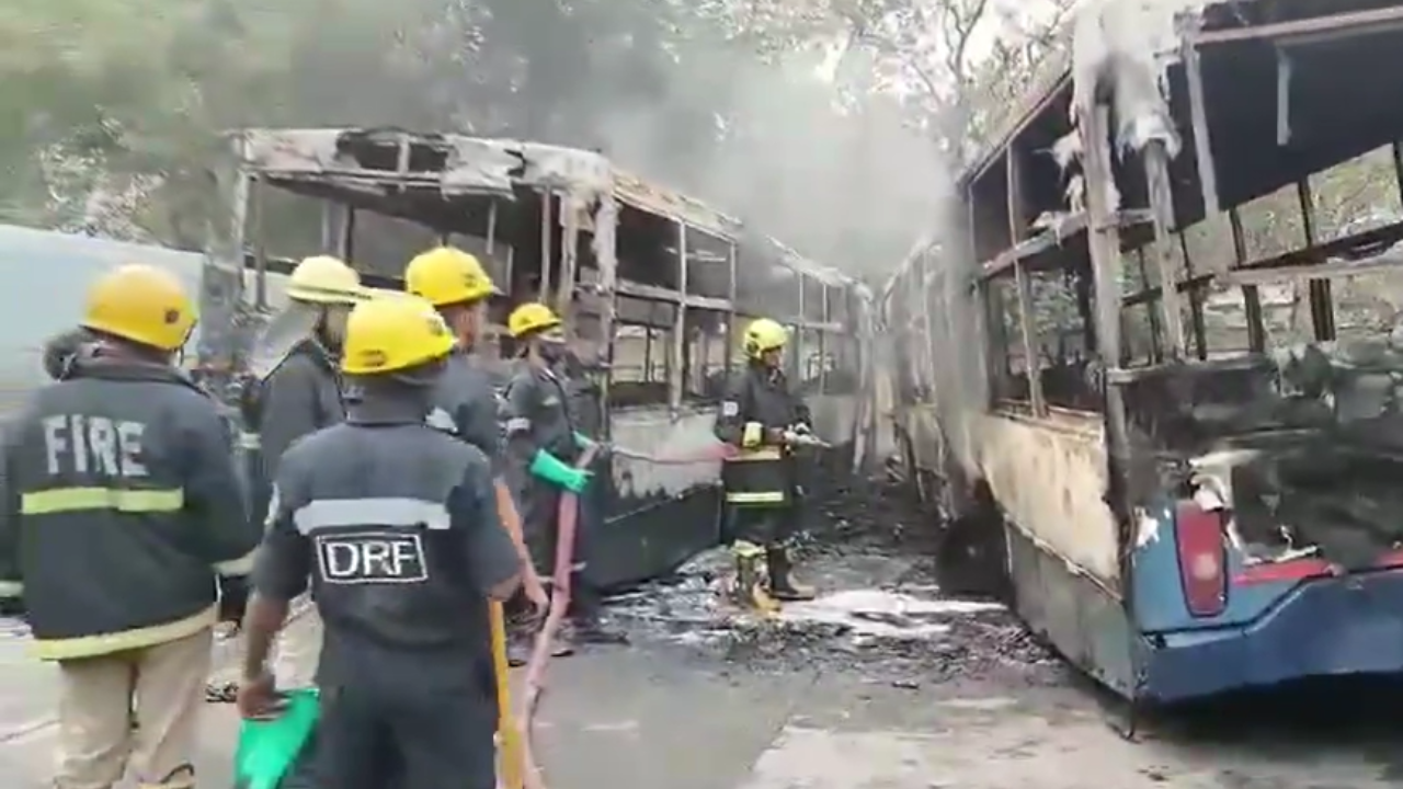 3 Buses Damaged in Fire in Hyderabad