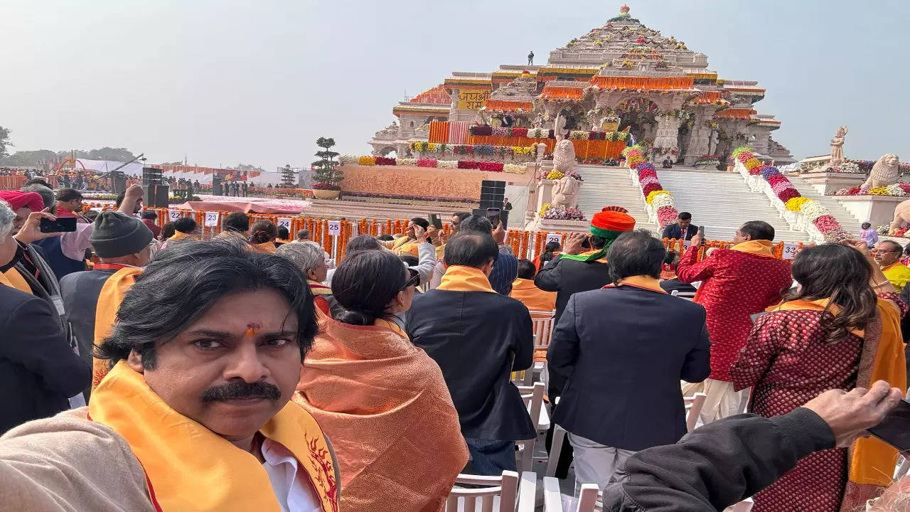 Pawan kalyan in Ayodya