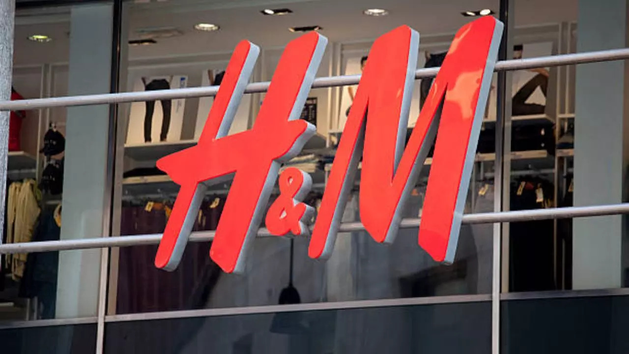 H & M drops ad after facing backlash (Image Credit - iStock)