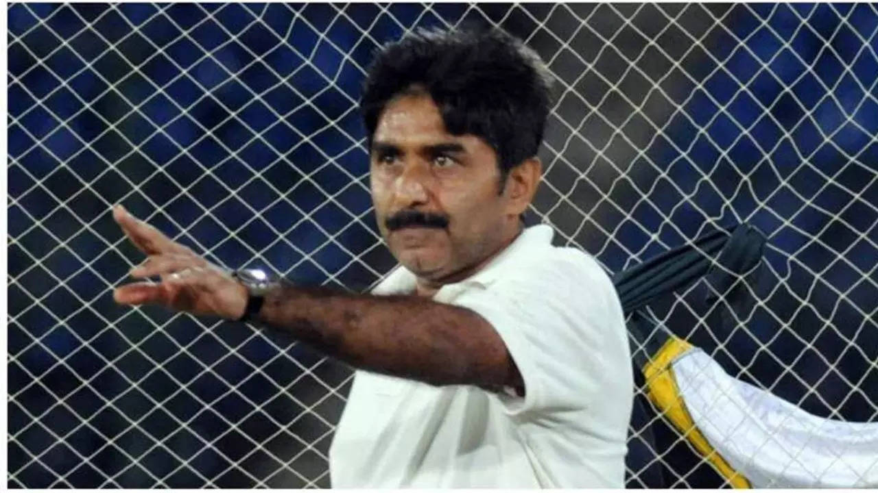 javed miandad slams pcb