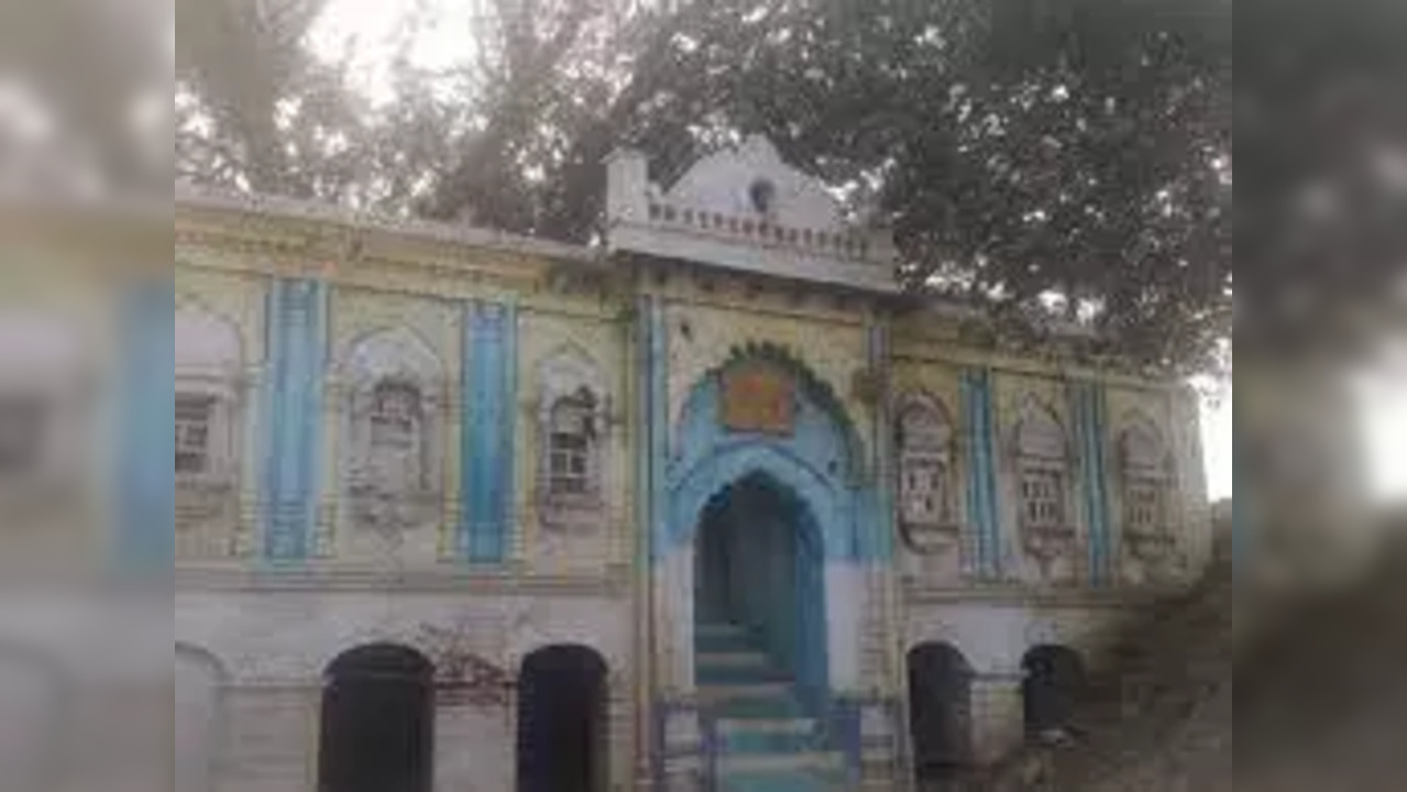 Ram Janki Temple where Lord Ram is without his bow and arrow