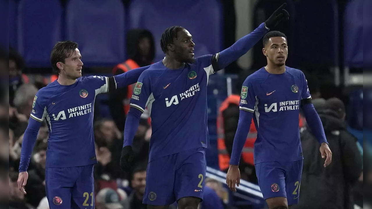 Chelsea beat Middlesbrough in League Cup semi-final