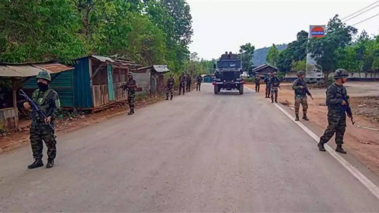 Manipur Violence News: Assam Rifles Jawan Opens Fires At Colleagues ...