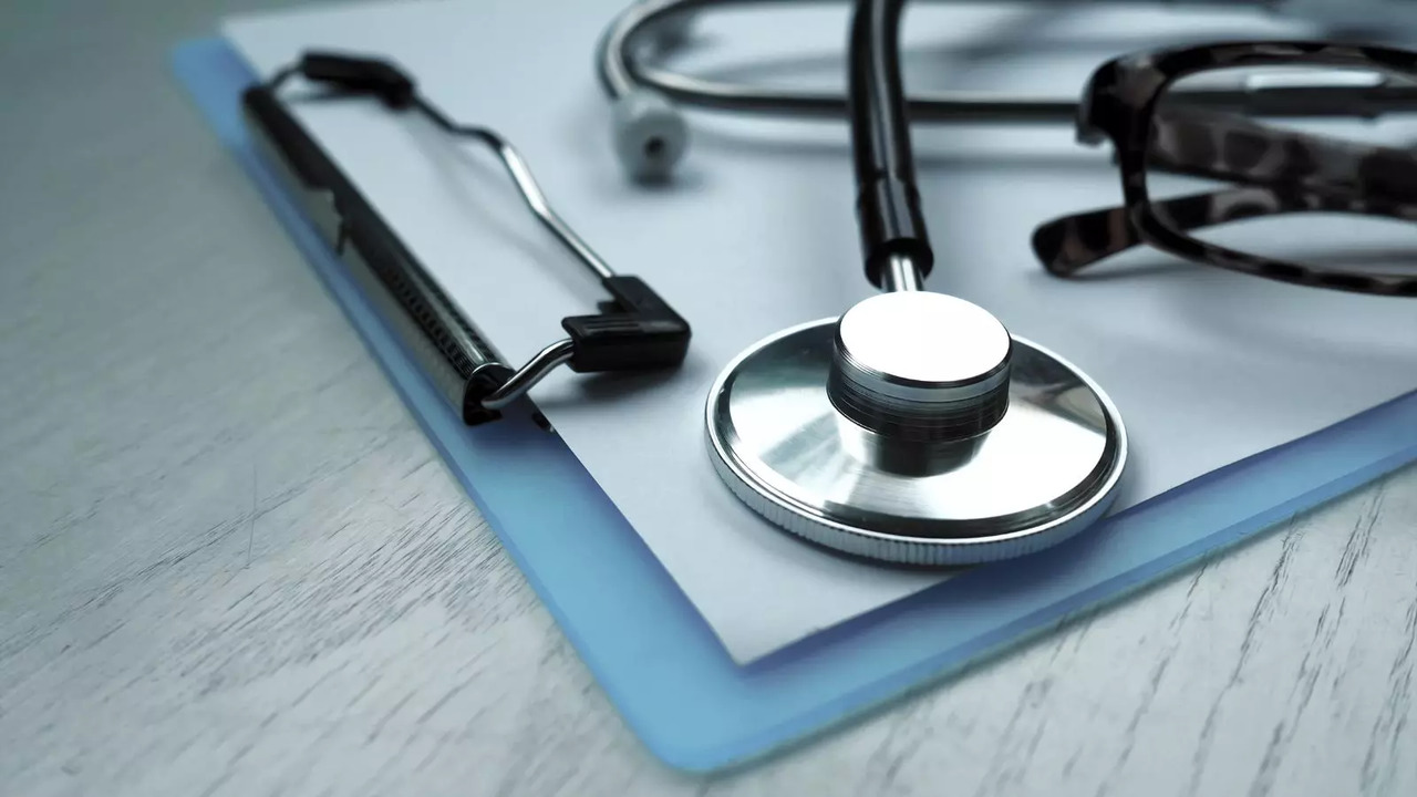 Healthcare Sector Advocates Leveraging Technology, Urges Customs Reduction in Budget 2024-25