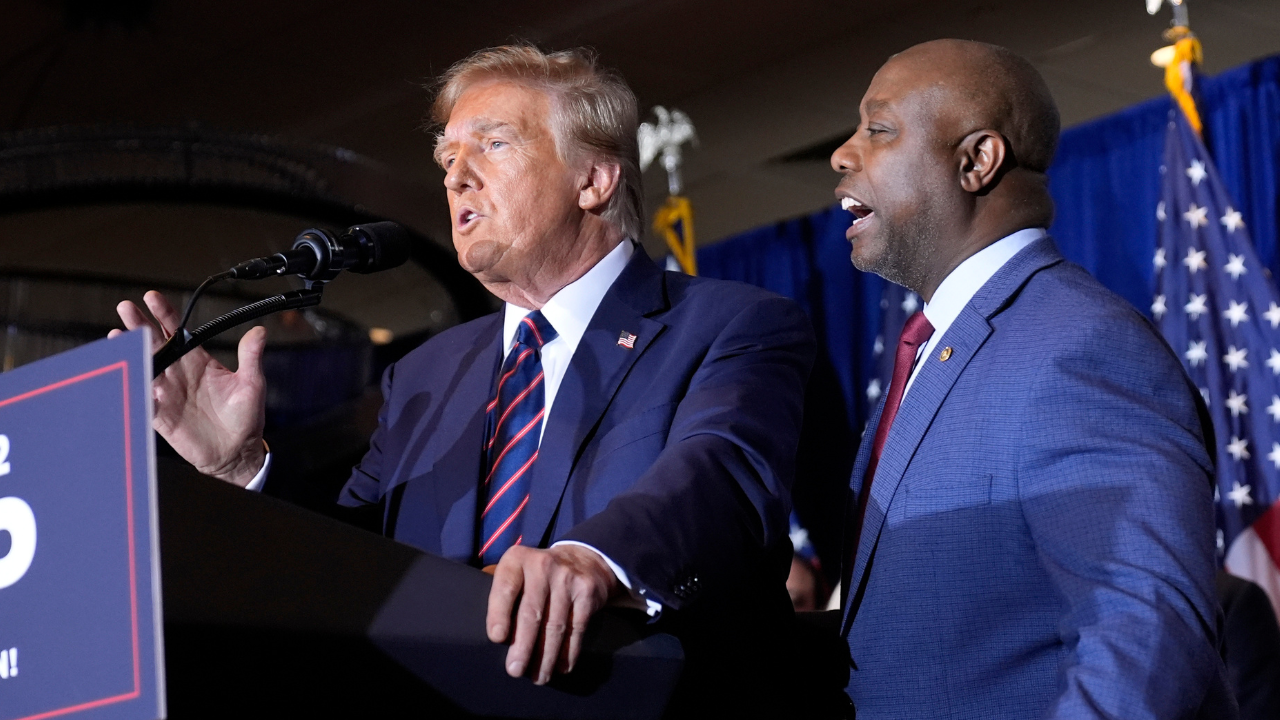 Donald Trump and Tim Scott in New Hampshire