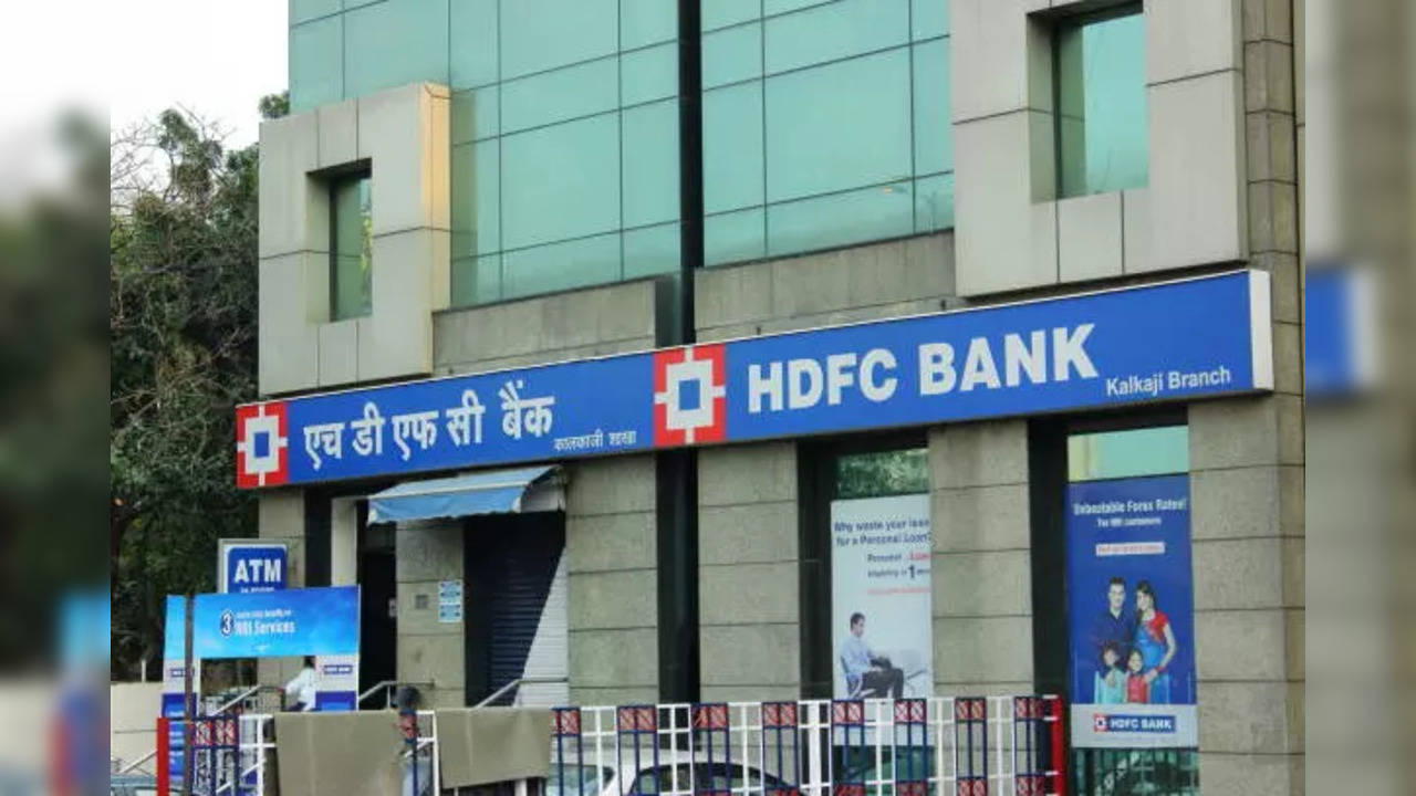 RBI Greenlights LIC s Acquisition Of 9.99 Stake In HDFC Bank