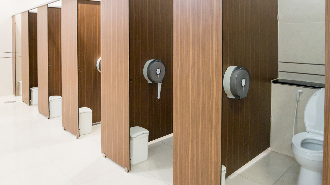 Good News Bangaloreans! Soon Hotels To Open Restrooms To The Public | Details