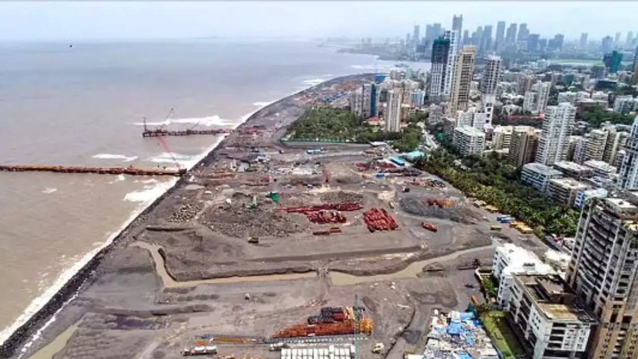 The coastal road, connecting Bandra Worli Sea link to Marine Drive, is a Brihanmumbai Municipal Corporation project. (Representational Image)