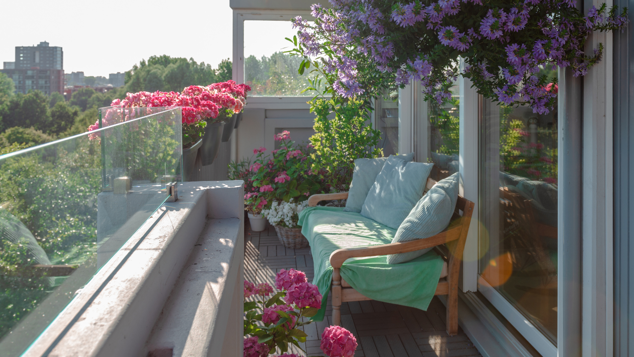 Know how to make a pretty garden on your apartment balcony using six budget-friendly options. Pic Credit: Canva