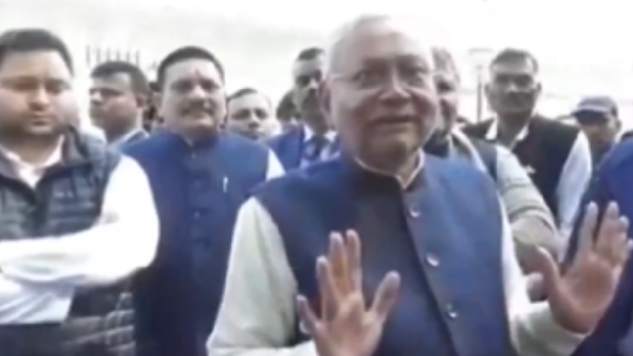 nitish kumar mar jana qabool hai