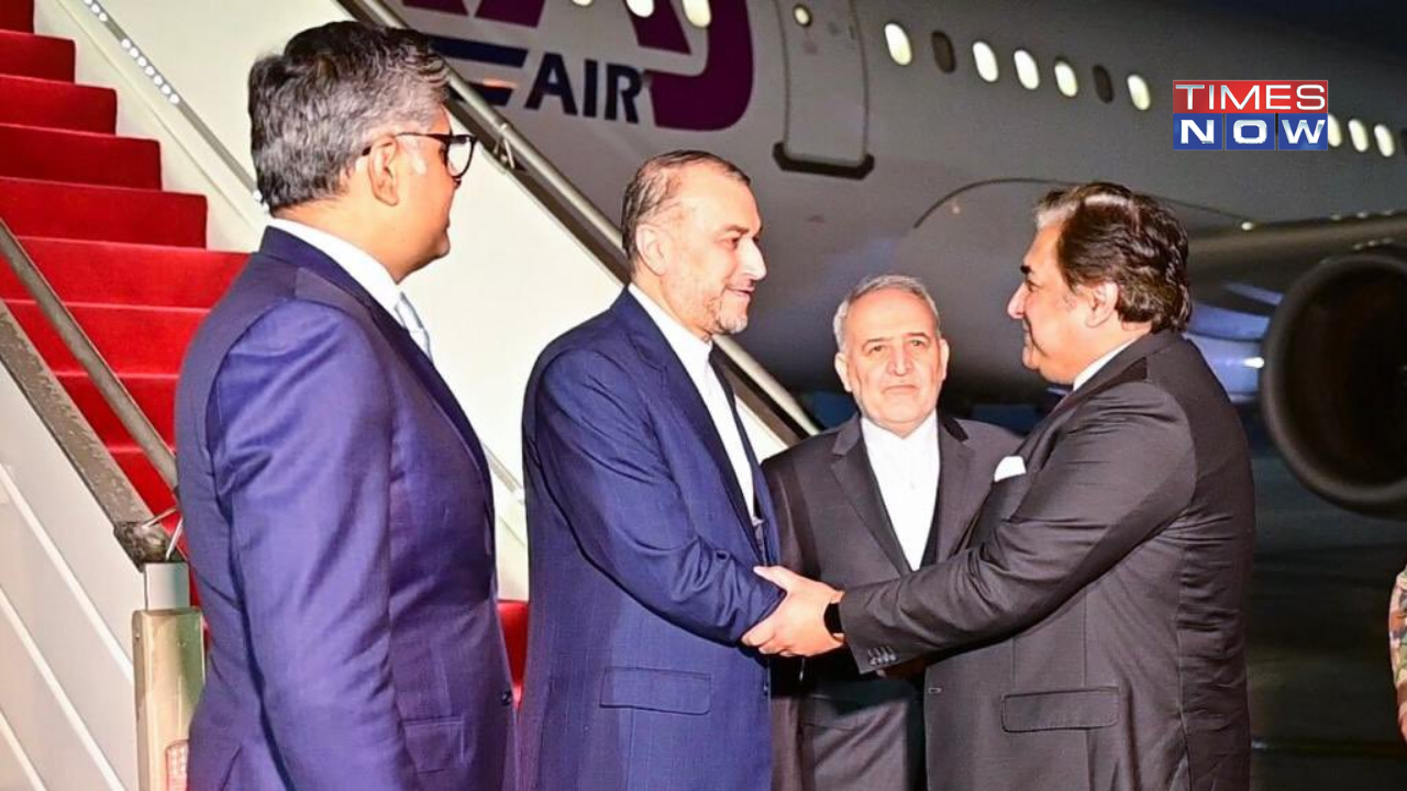 After Tit-For-Tat Strikes, Iran Foreign Minister Arrives in Pakistan To Renew Ties