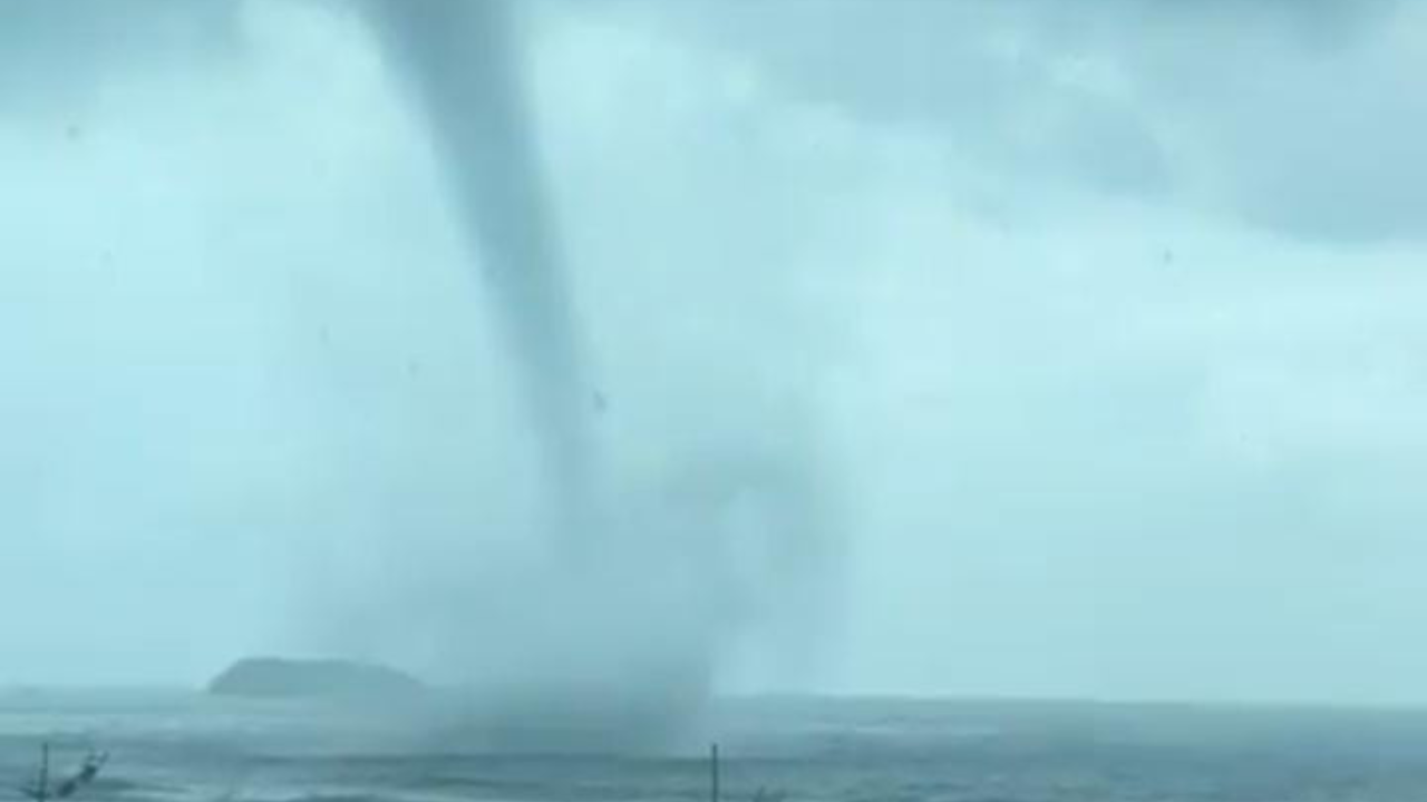 Dubai Palm Jumeirah Tornado