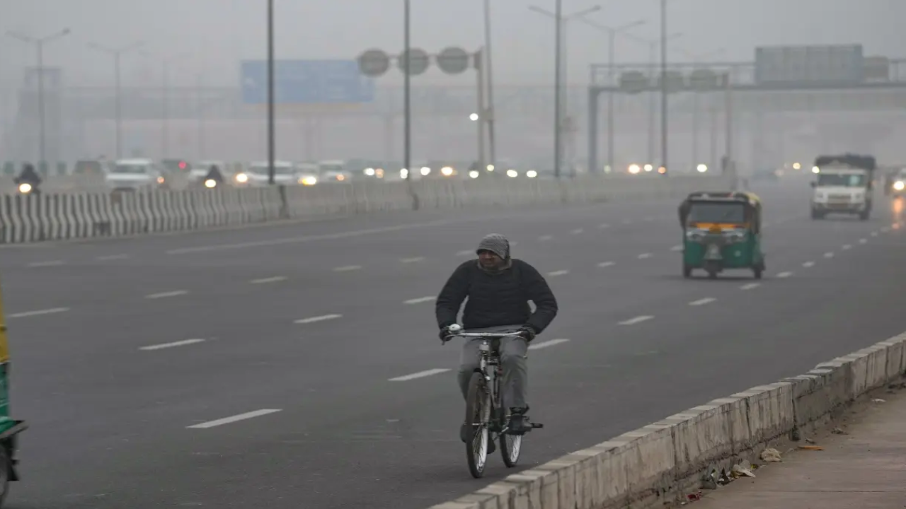 The 24-hour average Air Quality Index (AQI) in Delhi stood at 356 at 4 pm on Monday.