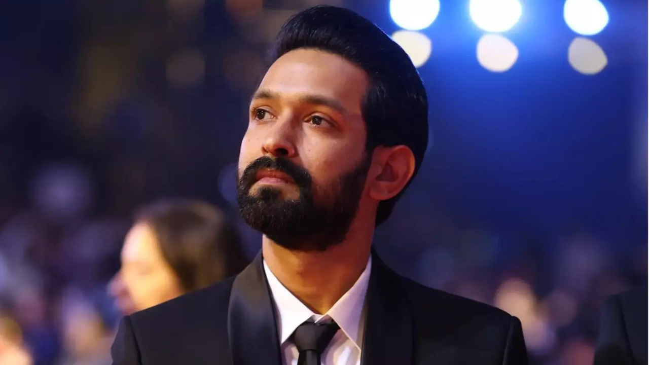 Filmfare Awards 2024: Vikrant Massey wins Best Actor (Critics) Award for 12 Fail