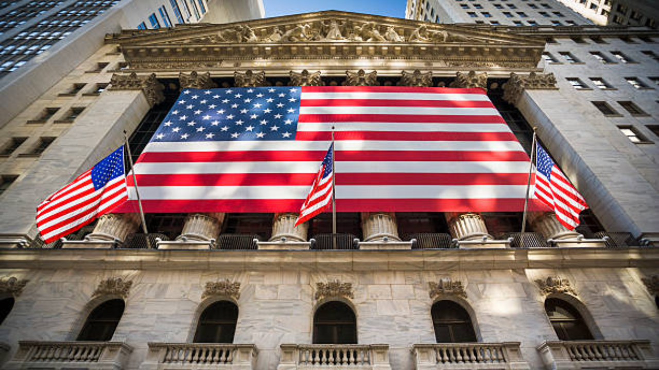 US Stock Market: Dow Jones Ends Higher But Nasdaq Slips 0.76 pc | Here's What Happened