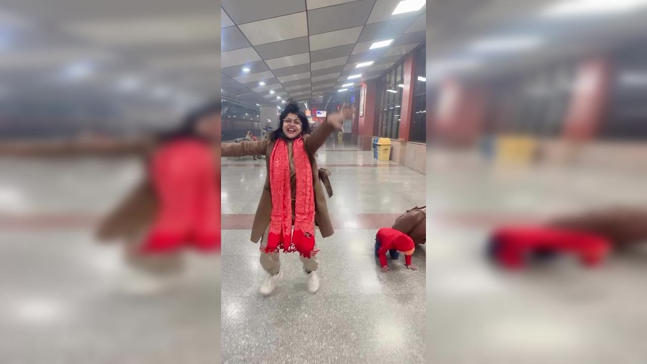 Viral Video: Woman Dances To Haryanvi Song On Train Platform, Then This  Funny Thing Happens