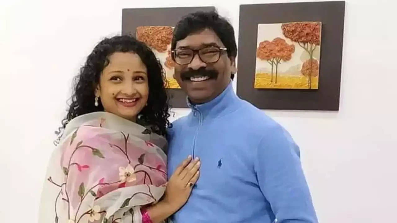 Rift In Hemant Soren Family Over Move To Make Wife CM? Sita Soren Tells