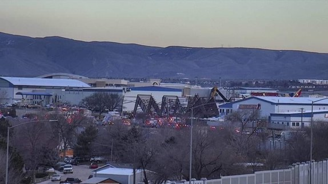 Boise Airport: Hangar Collapses, Multiple Injuries