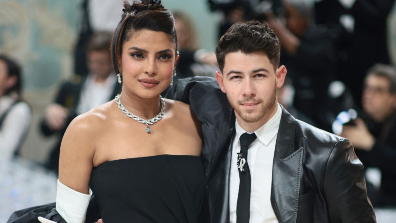 Priyanka Chopra, Nick Jonas Forced To Move Out Of Rs 165 Crore LA House