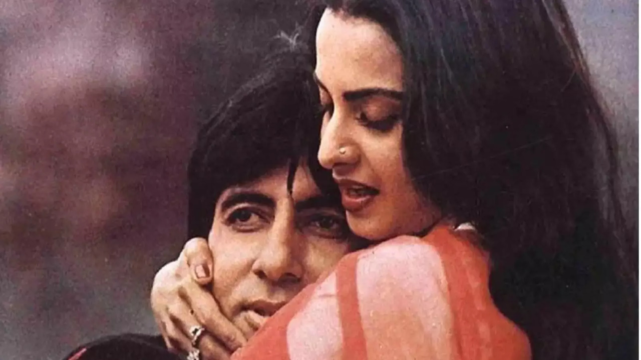 Amitabh Bachchan and Rekha first met on the sets of Do Anjaane in 1976