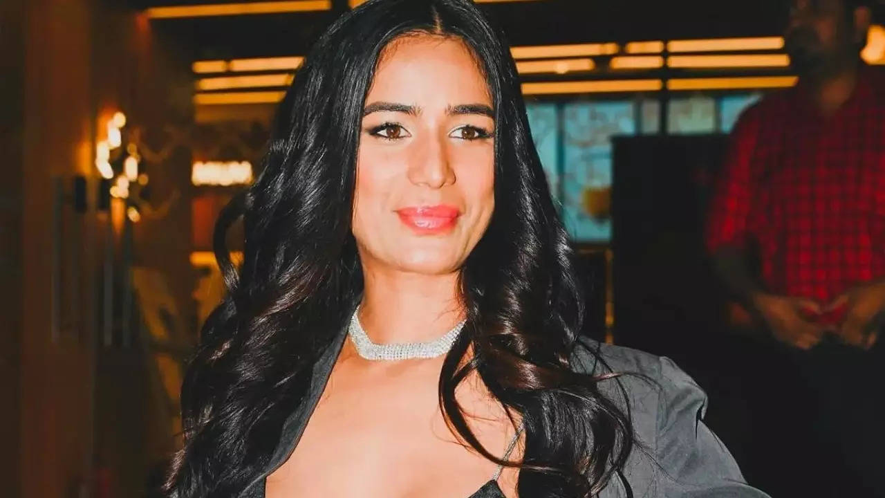 Poonam Pandey Confirms That She Is ALIVE, Faked Her Death