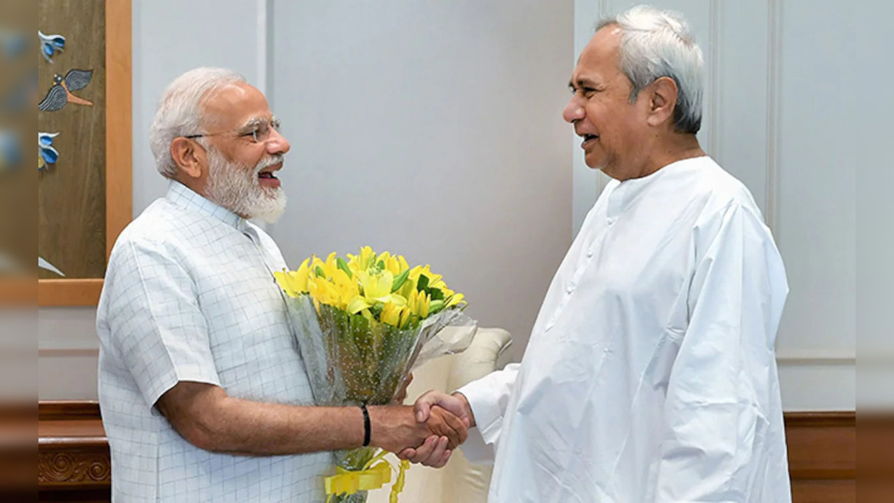 PM Modi With Naveen Patnaik