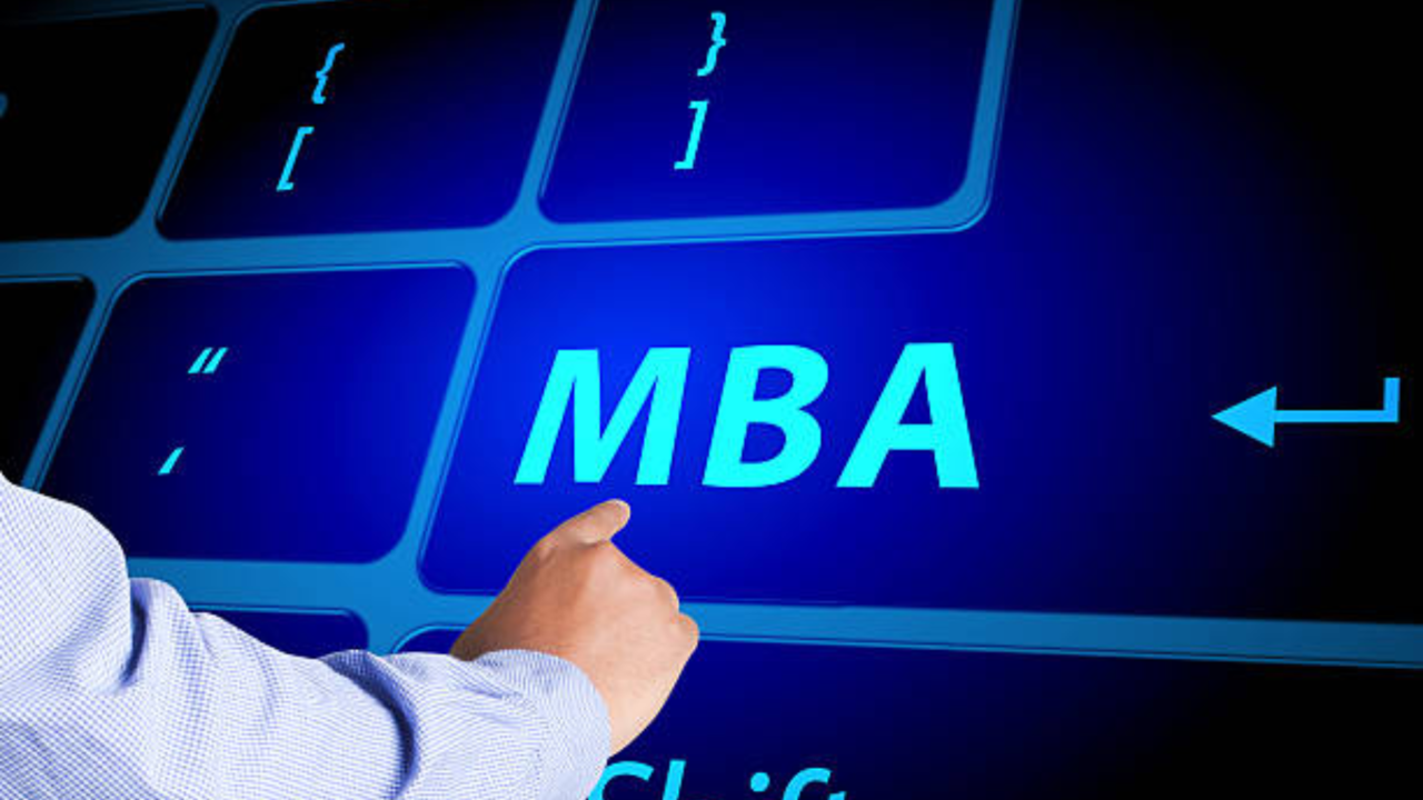 IIM Ahmedabad launches MBA programme in hybrid mode for working professionals