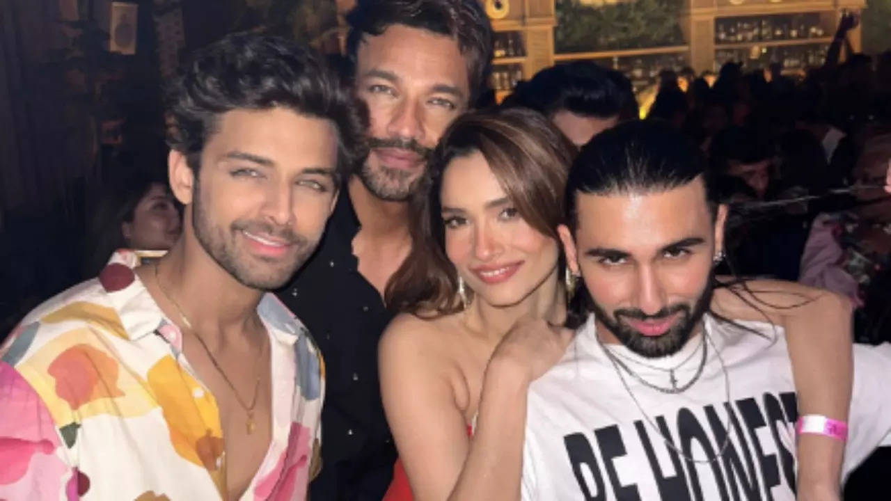 BB 17’s Ankita Lokhande, Vicky Jain, Samarth Jurel Party Hard With Orry In Mumbai; See Unseen Pics