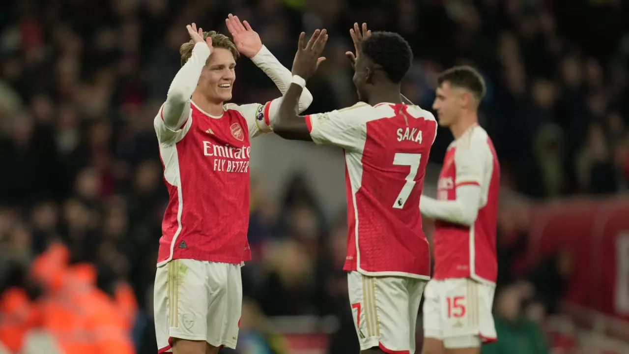 Arsenal Thrash Liverpool To Rekindle Premier League Title Race; Wolves Stun Chelsea