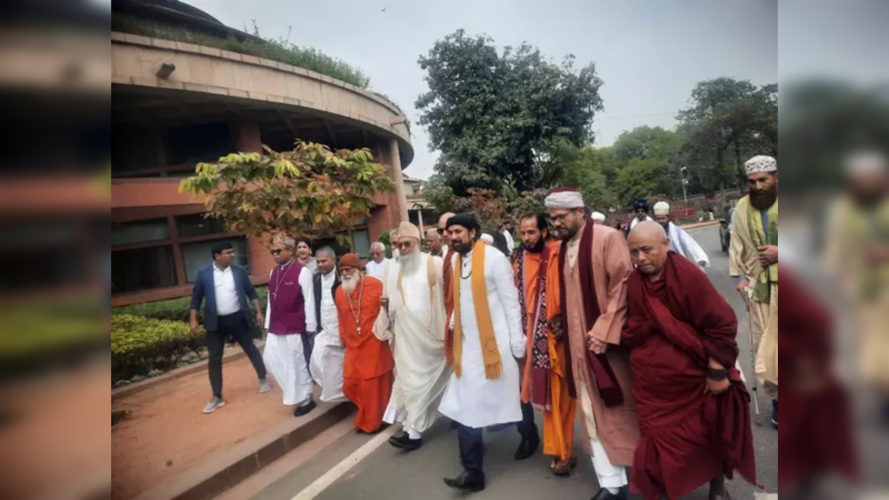 25 Religious Leaders Reached Parliament On Monday To Meet PM Modi