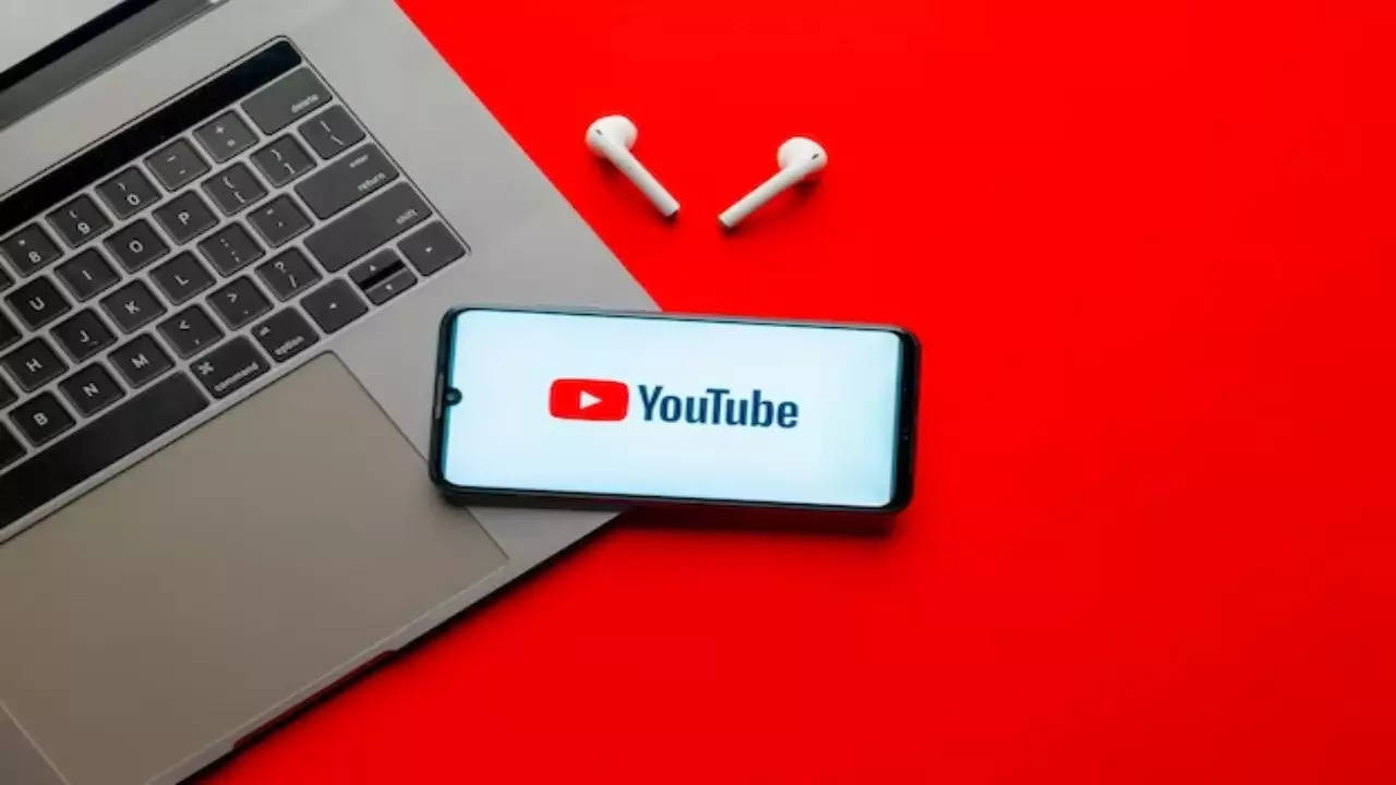 How to Watch YouTube Videos With Your Smartphone Screen Off How