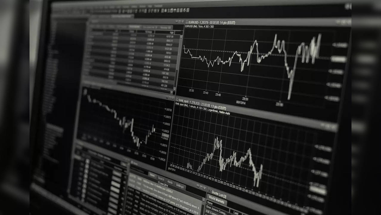 Mutual Funds vs Stocks