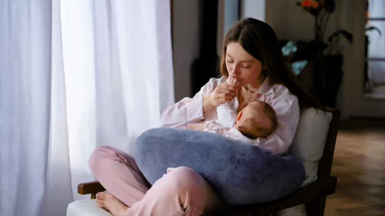 5 important breastfeeding tips for working women