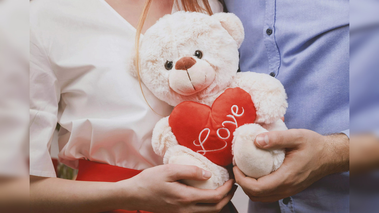 Happy Teddy Day 2024: Best Wishes, Images, Quotes, Greetings And Messages To Share On Valentine Week Day 4