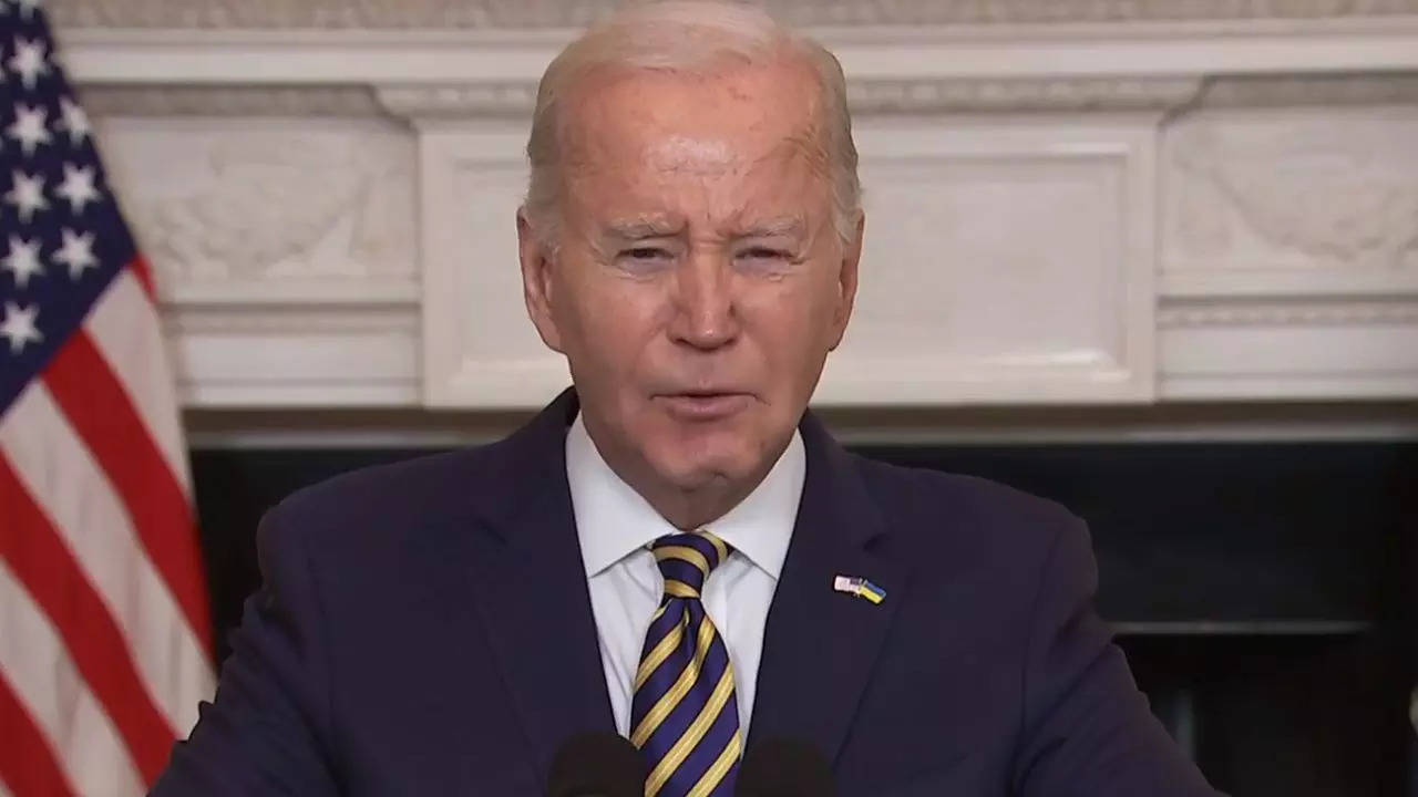 Biden Wears THIS 'Tie' To Show His Support For Ukraine During National Security Bill Address | What It Means