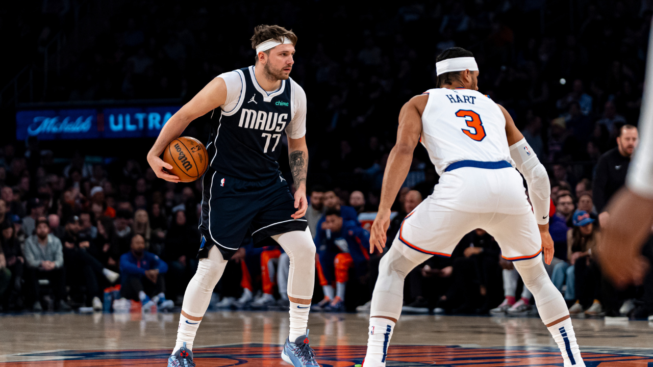 Luka Doncic throws a wild dime in his 39 point masterclass vs New York Knicks